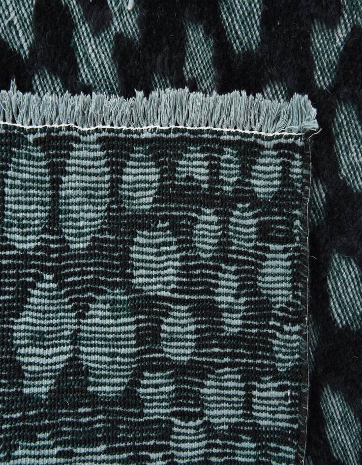 Detail image of  5' 2 x 8' 1  Hand Knotted Darya Wool Rug