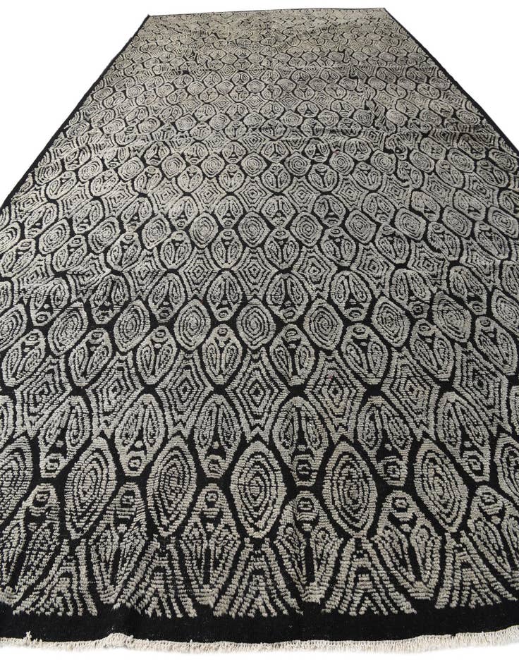 Detail image of  13' 11 x 20' 11  Hand Knotted Darya Wool Rug