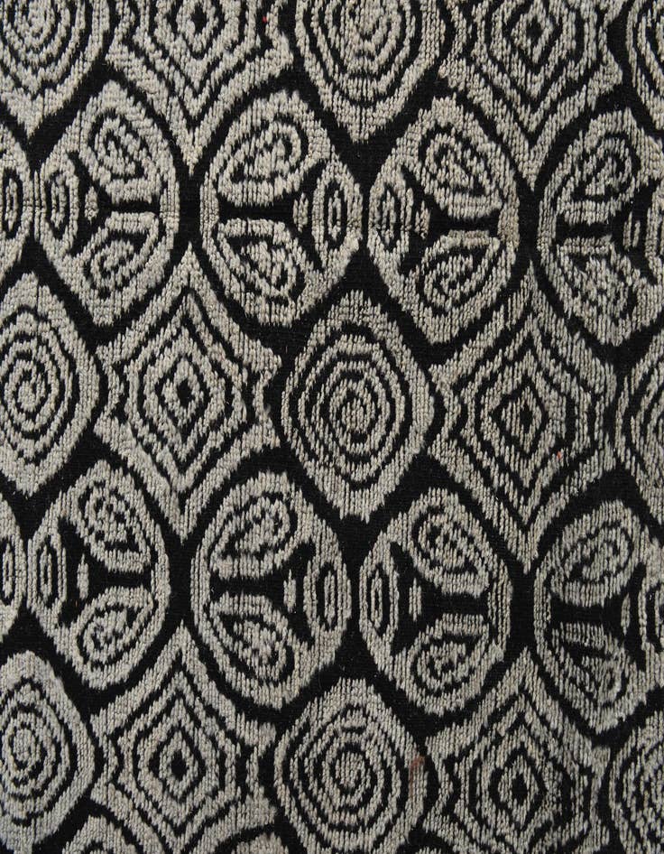 Detail image of  13' 11 x 20' 11  Hand Knotted Darya Wool Rug
