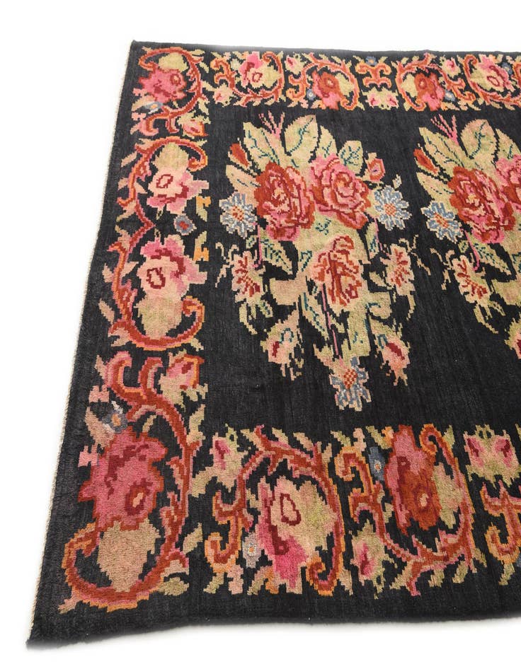 Detail image of  8' x 10' 3  Hand Knotted Darya Rug