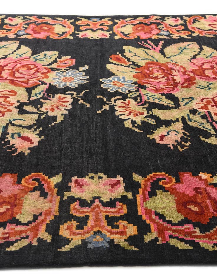 Detail image of  8' x 10' 3  Hand Knotted Darya Rug