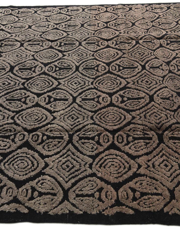 Detail image of  8' 4 x 10' 4  Hand Knotted Darya Wool Rug