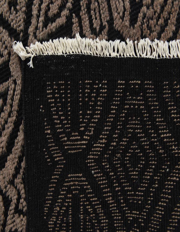 Detail image of  8' 4 x 10' 4  Hand Knotted Darya Wool Rug