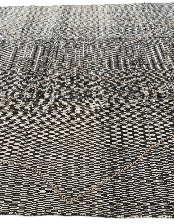 Detail image of  8' 7 x 11' 5  Hand Knotted Darya Wool Rug