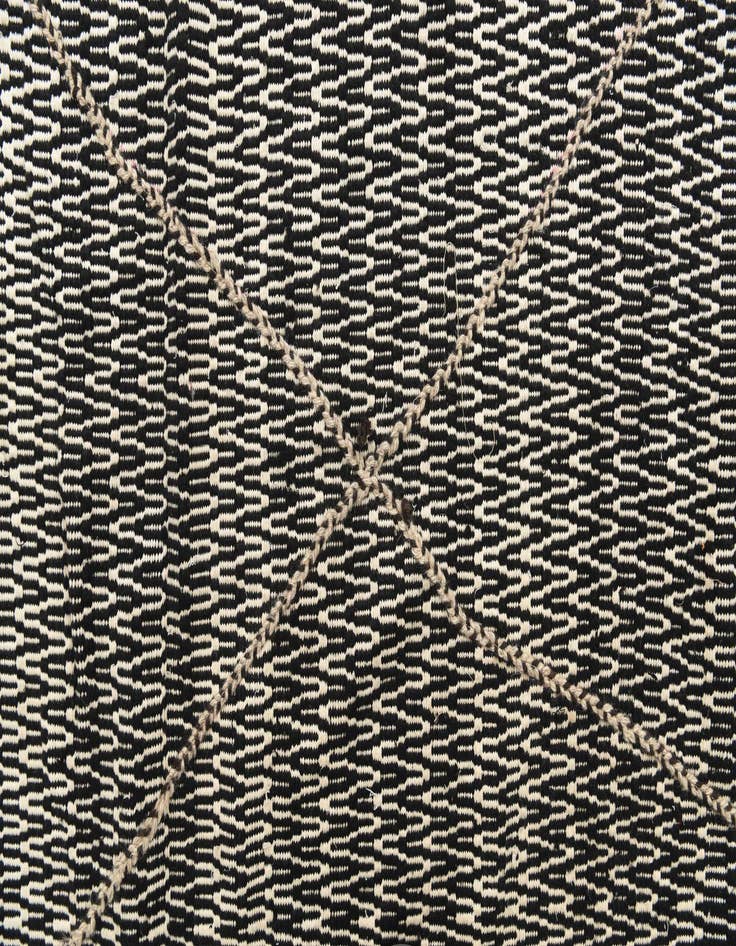 Detail image of  8' 7 x 11' 5  Hand Knotted Darya Wool Rug