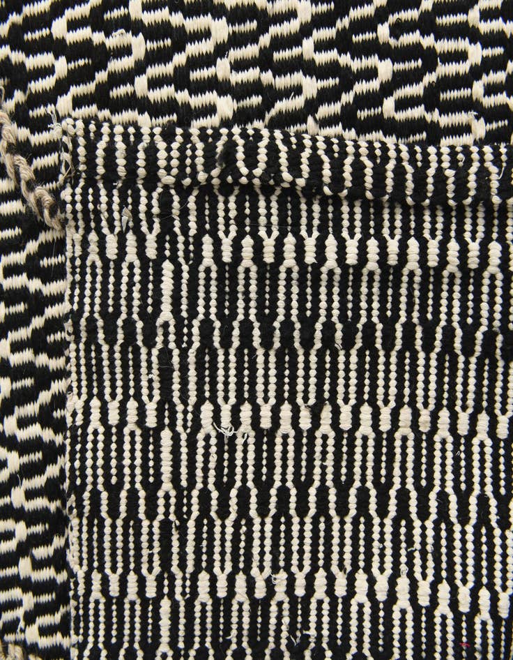 Detail image of  8' 7 x 11' 5  Hand Knotted Darya Wool Rug