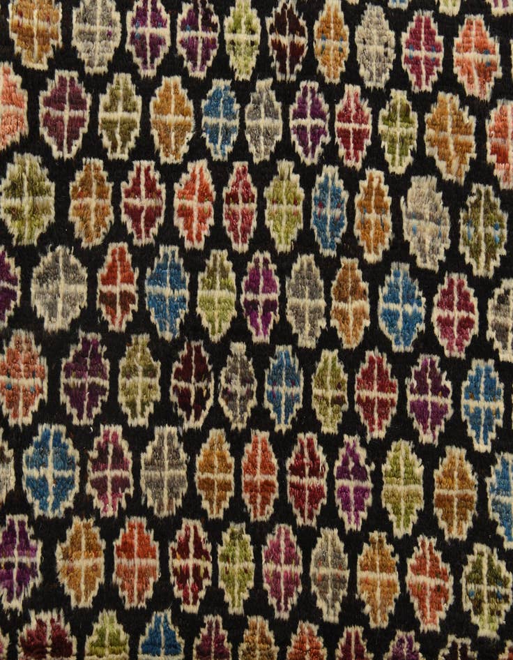 Detail image of  4' 10 x 6' 7  Hand Knotted Darya Wool Rug