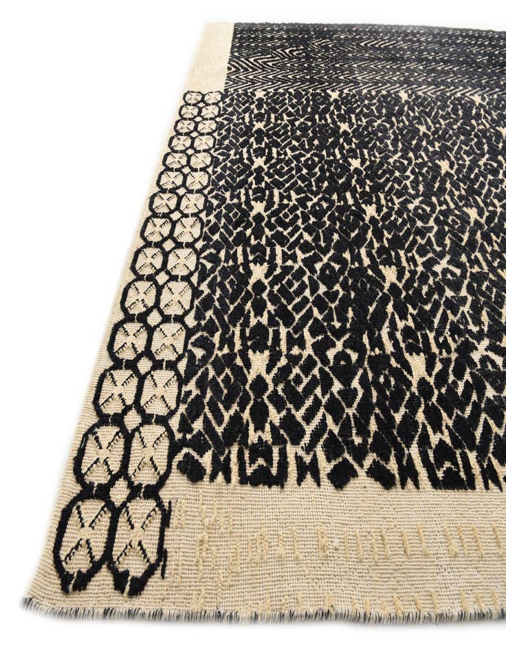 Detail image of  7' 10 x 9' 11  Hand Knotted Darya Wool Rug