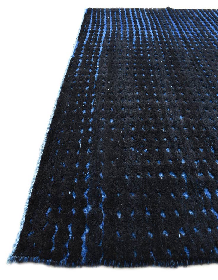 Detail image of  6' 7 x 9' 9  Hand Knotted Darya Wool Rug