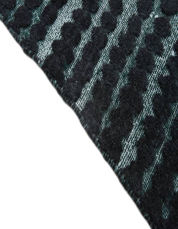 Detail image of  6' 6 x 10' 3  Hand Knotted Darya Wool Rug