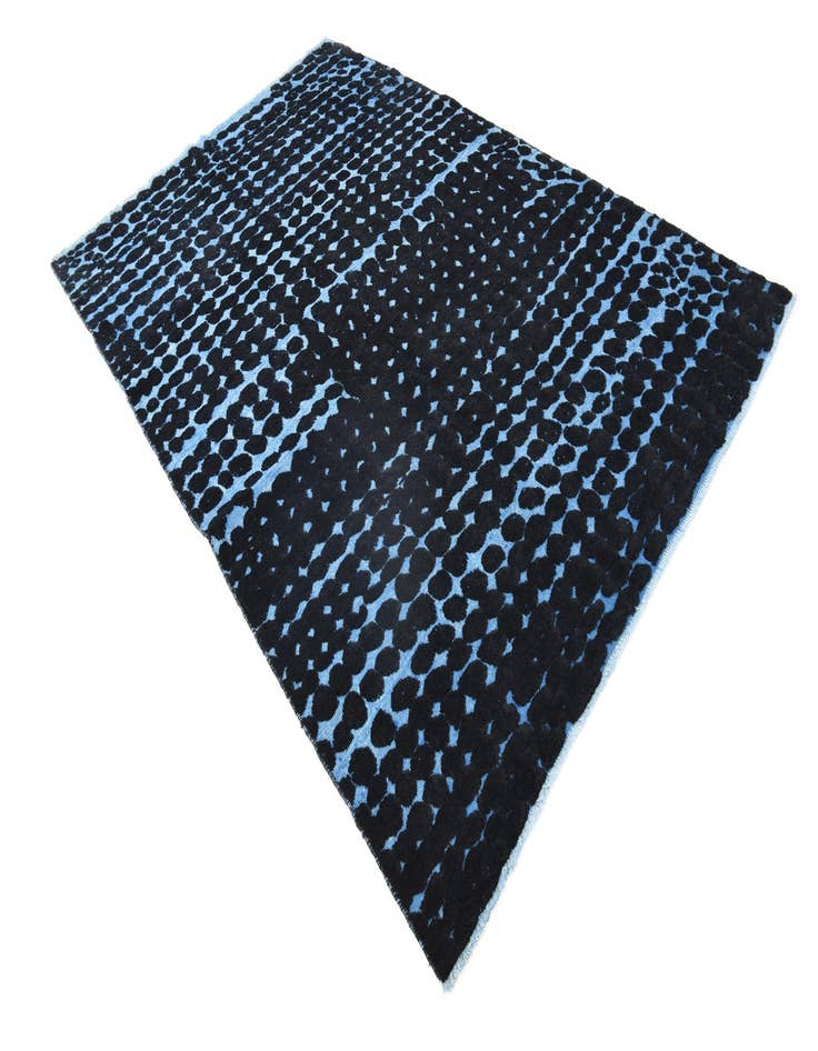 Detail image of  6' 6 x 10'  Hand Knotted Darya Wool Rug