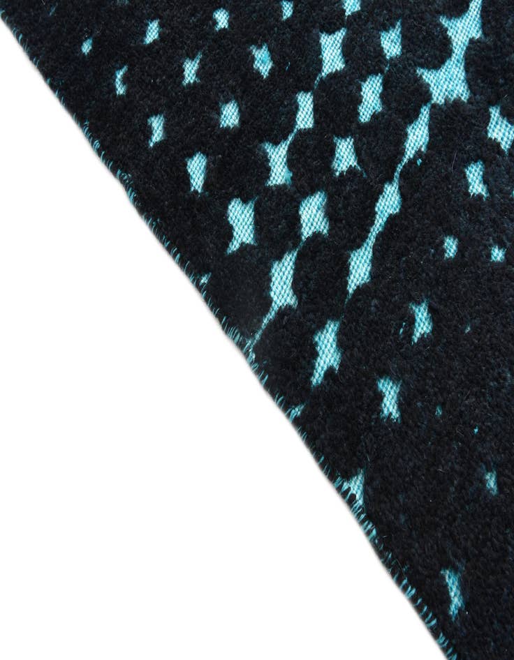 Detail image of  8' x 10' 5  Hand Knotted Darya Wool Rug