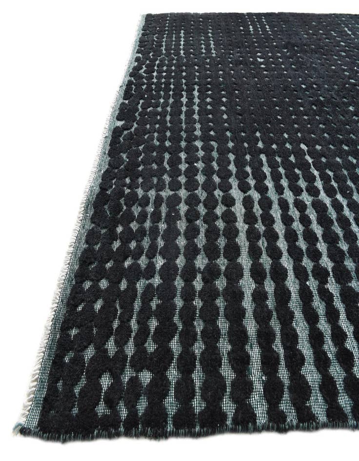 Detail image of  6' 6 x 10' 4  Hand Knotted Darya Wool Rug