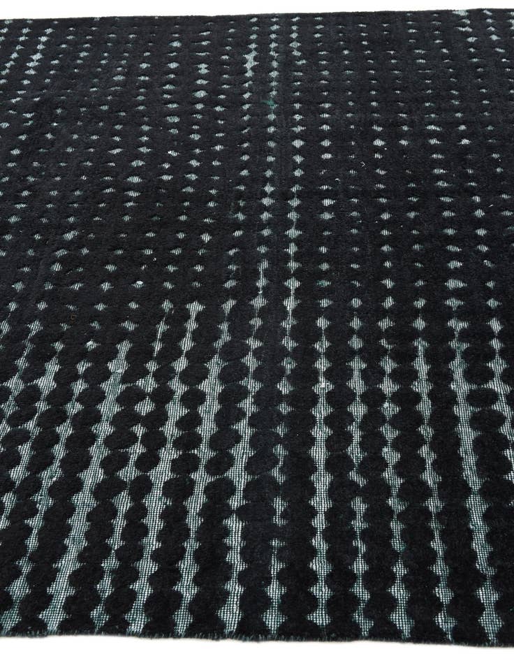 Detail image of  6' 6 x 10' 4  Hand Knotted Darya Wool Rug