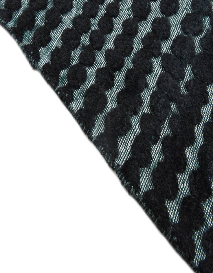 Detail image of  6' 6 x 10' 4  Hand Knotted Darya Wool Rug