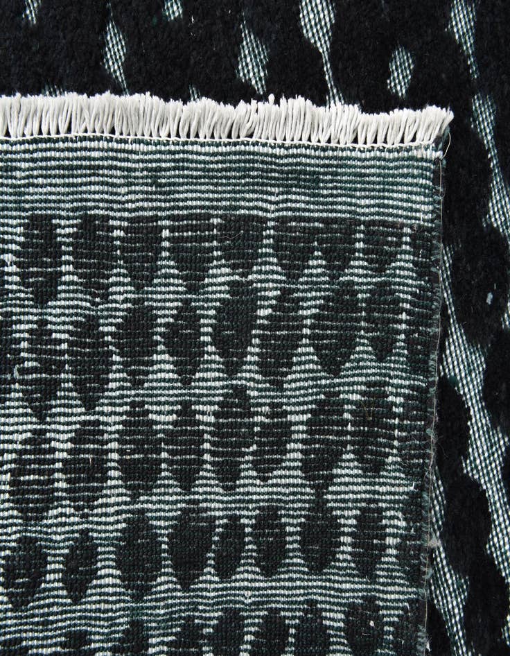 Detail image of  6' 6 x 10' 4  Hand Knotted Darya Wool Rug