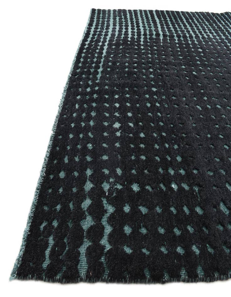 Detail image of  6' 4 x 10'  Hand Knotted Darya Wool Rug