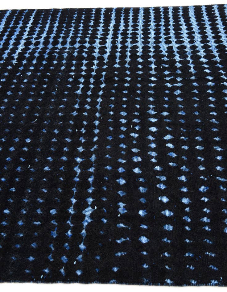 Detail image of  6' 4 x 10' 4  Hand Knotted Darya Wool Rug