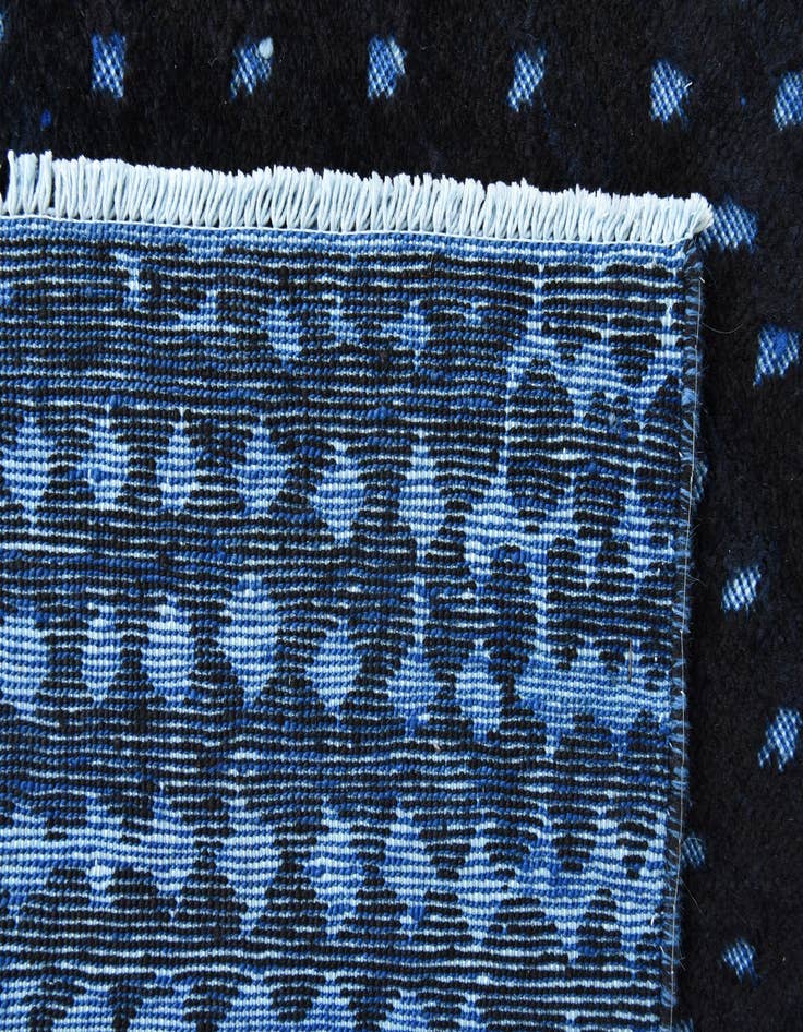 Detail image of  6' 4 x 10' 4  Hand Knotted Darya Wool Rug