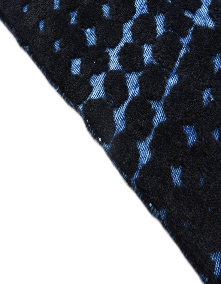 Detail image of  9' x 13'  Hand Knotted Darya Wool Rug