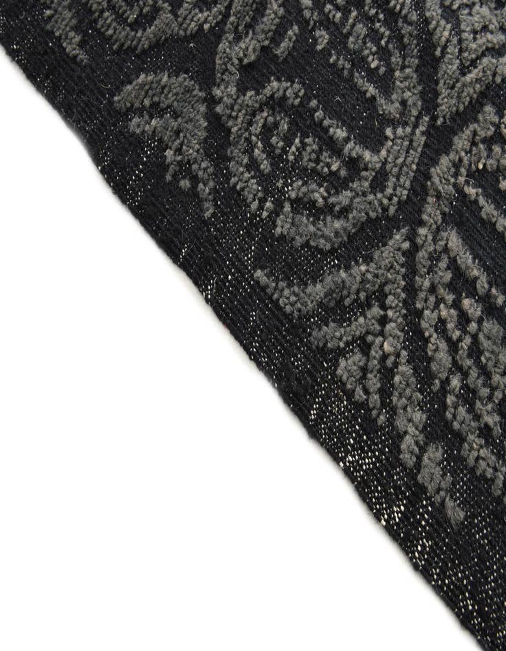 Detail image of  9' 8 x 12' 1  Hand Knotted Darya Wool Rug