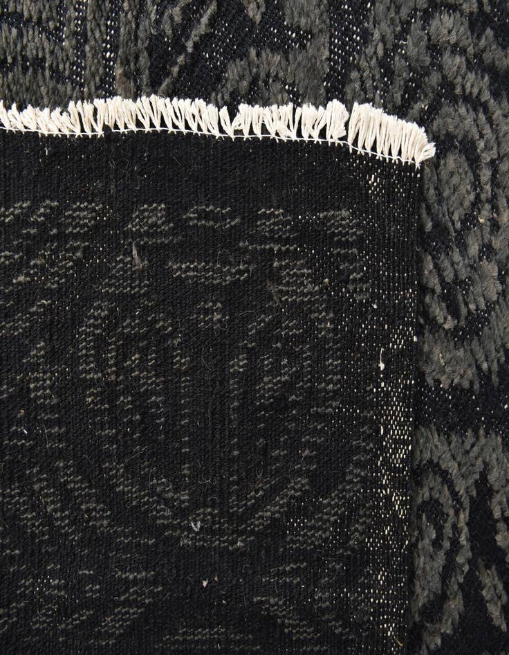 Detail image of  9' 8 x 12' 1  Hand Knotted Darya Wool Rug