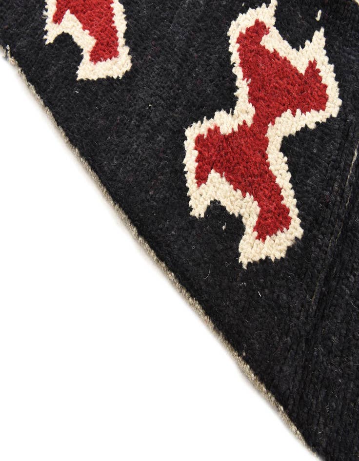 Detail image of  9' x 12' 5  Hand Knotted Darya Wool Rug