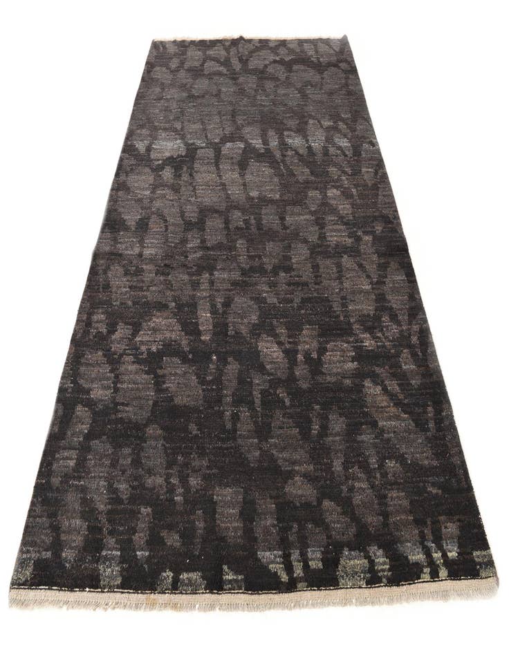 Detail image of  6' 6 x 9' 9  Hand Knotted Darya Wool Rug