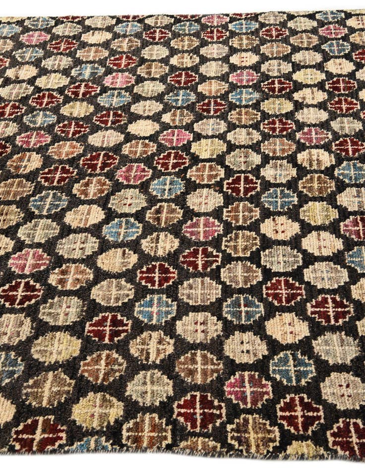 Detail image of  5' 2 x 7' 10  Hand Knotted Darya Wool Rug