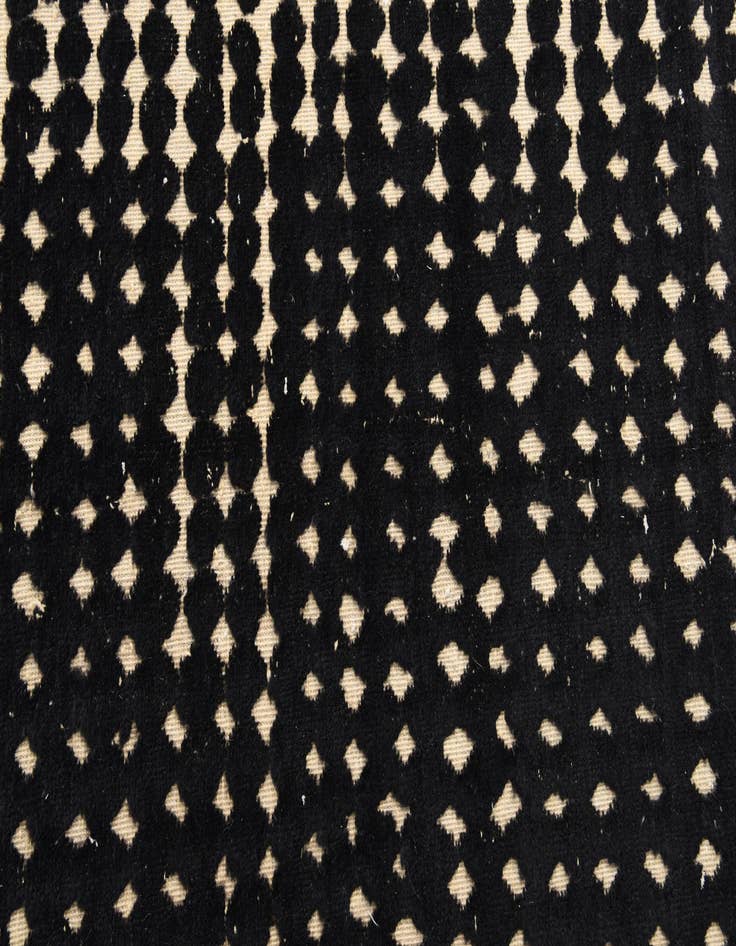 Detail image of  6' 6 x 10' 3  Hand Knotted Darya Wool Rug