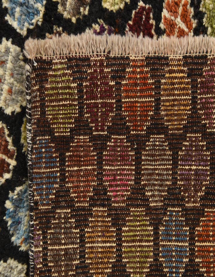 Detail image of  8' x 9' 10  Hand Knotted Darya Wool Rug