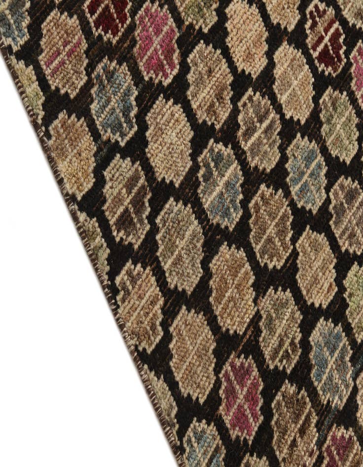 Detail image of  5' x 8'  Hand Knotted Darya Wool Rug