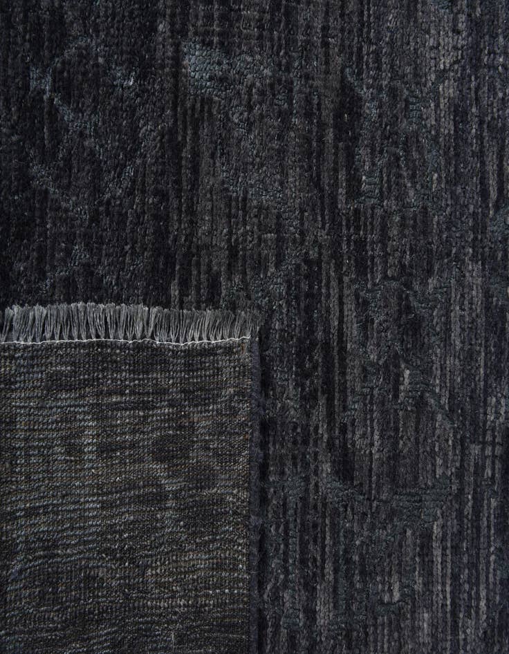 Detail image of  7' 6 x 9' 6  Hand Knotted Darya Rug