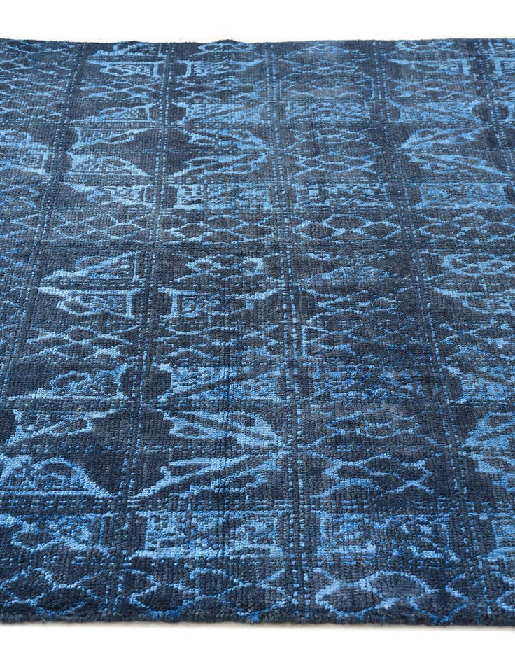 Detail image of  5' 8 x 9' 3  Hand Knotted Darya Rug