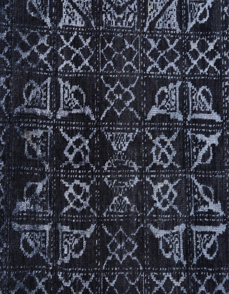 Detail image of  6' x 9' 1  Hand Knotted Darya Rug