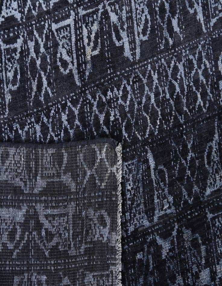 Detail image of  6' x 9' 1  Hand Knotted Darya Rug