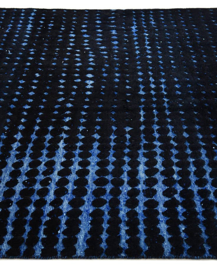 Detail image of  6' 3 x 10' 2  Hand Knotted Darya Wool Rug