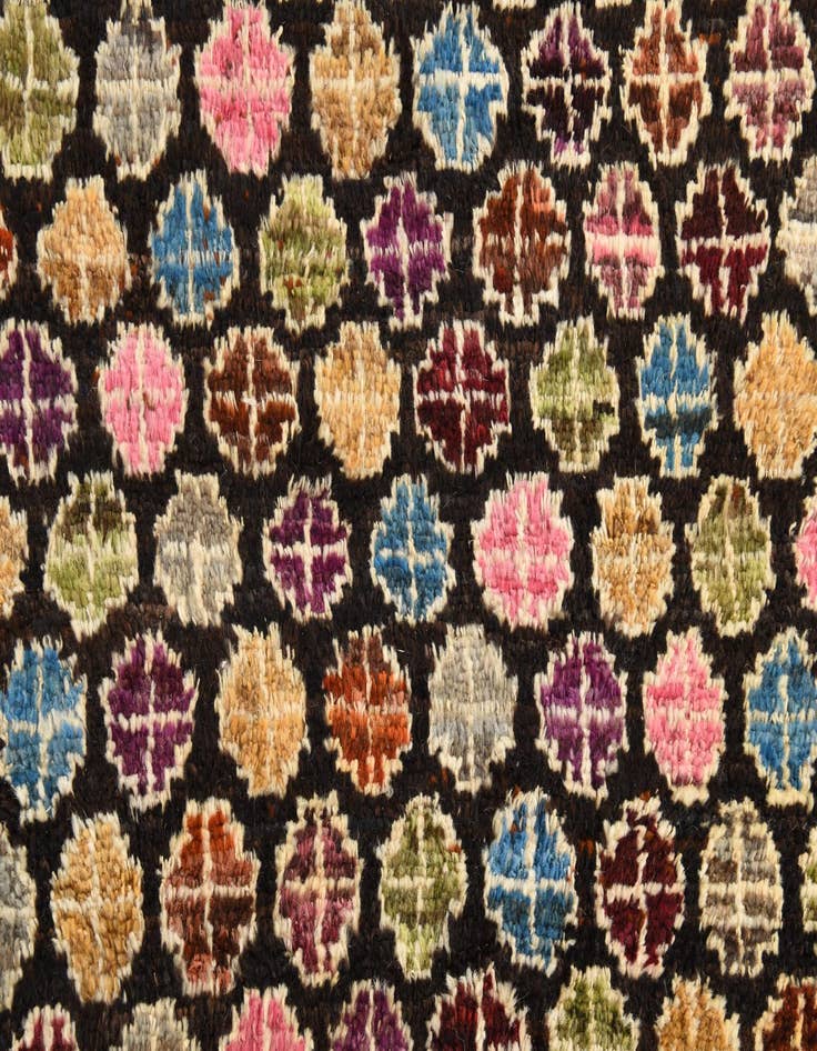 Detail image of  8' 2 x 10'  Hand Knotted Darya Wool Rug