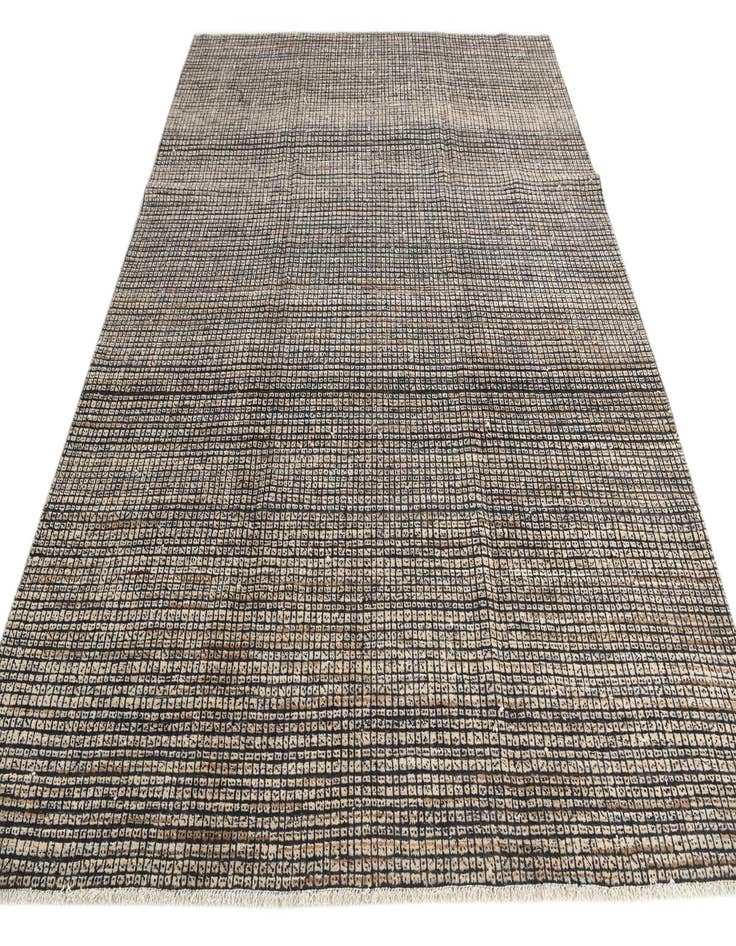 Detail image of  7' 7 x 9' 10  Hand Knotted Darya Wool Rug