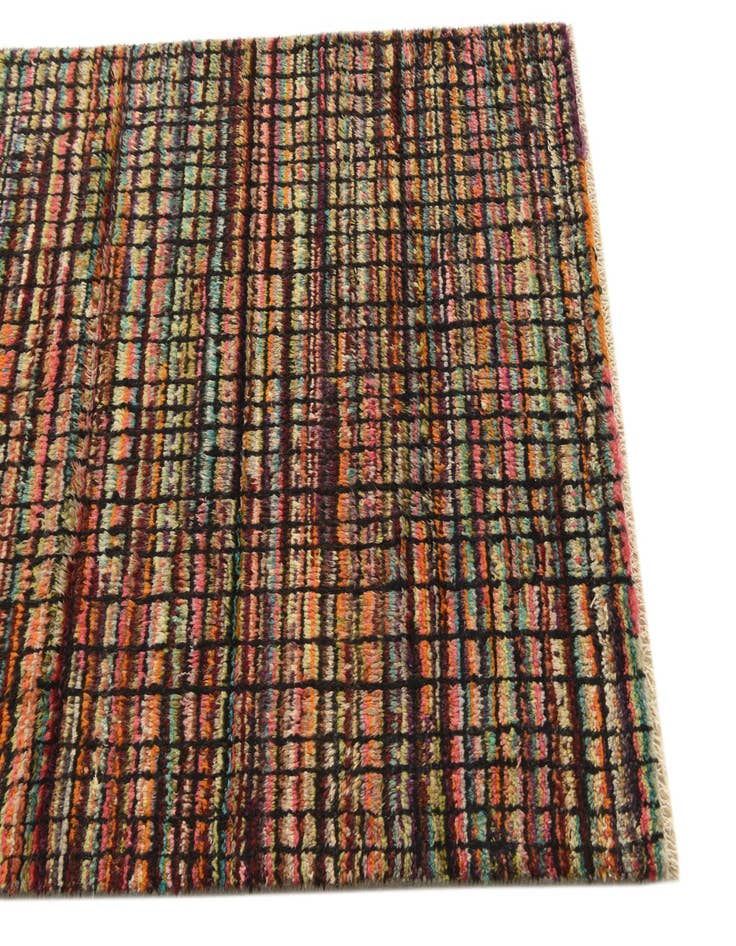 Detail image of  2' 10 x 5' 2  Hand Knotted Darya Wool Rug