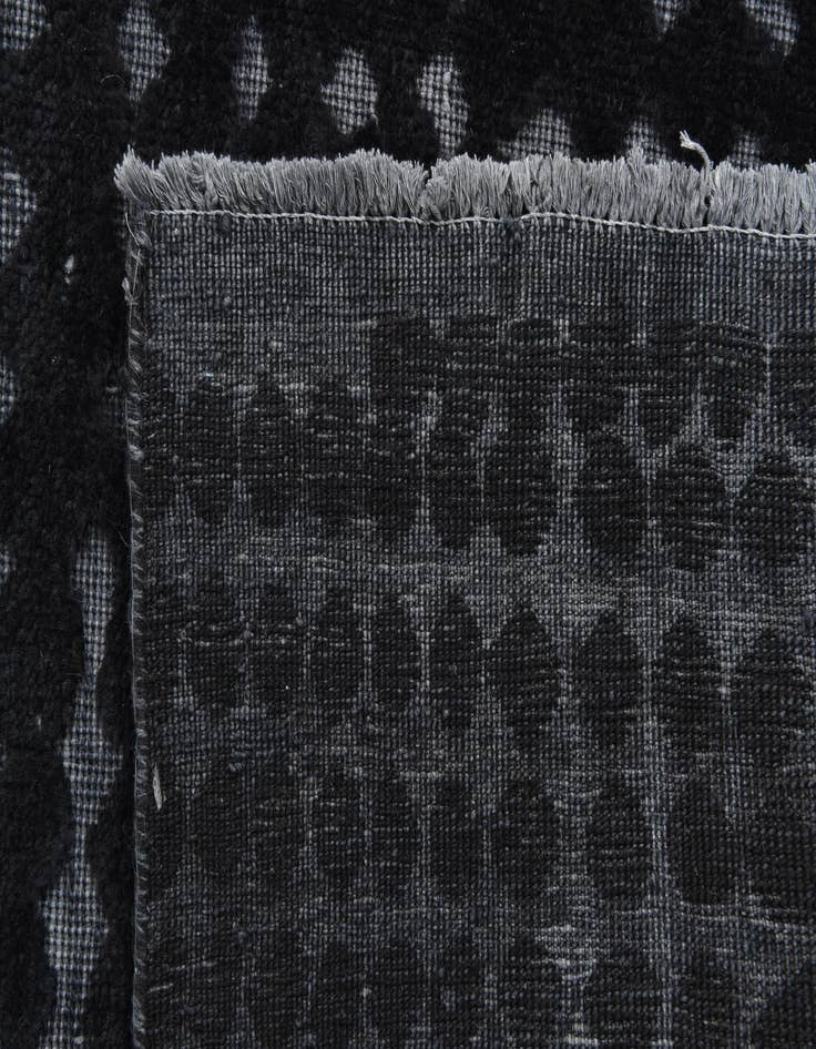 Detail image of  6' 5 x 10' 1  Hand Knotted Darya Wool Rug