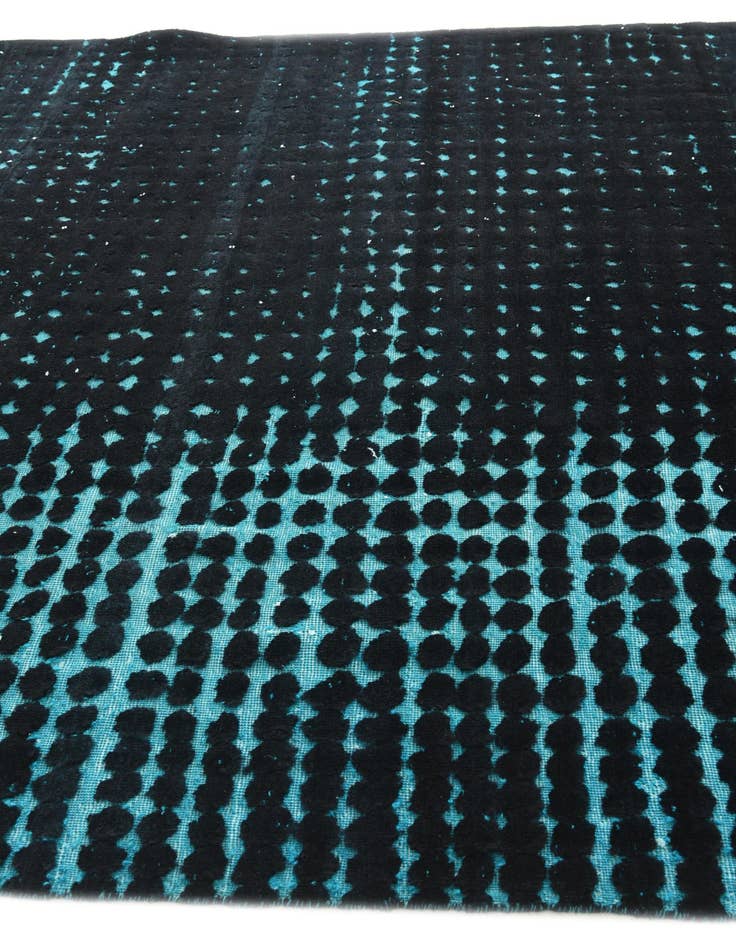 Detail image of  7' 6 x 10' 2  Hand Knotted Darya Wool Rug