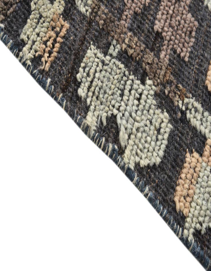 Detail image of  8' x 10' 9  Hand Knotted Darya Wool Rug