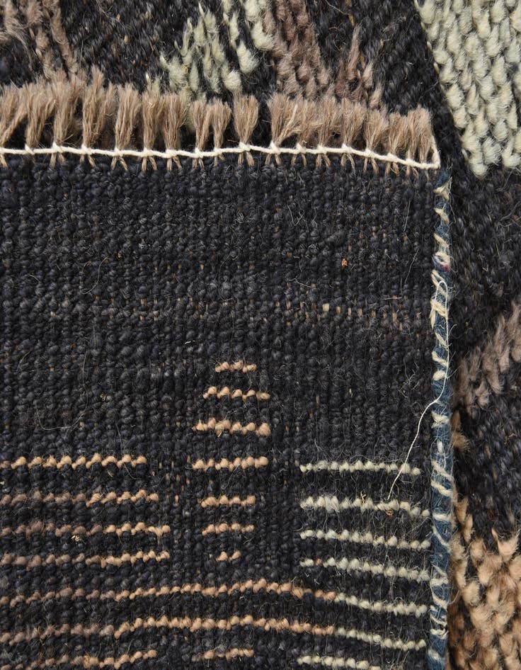 Detail image of  8' x 10' 9  Hand Knotted Darya Wool Rug