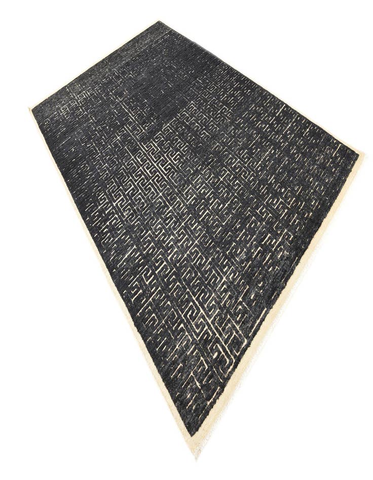 Detail image of  6' 7 x 10'  Hand Knotted Darya Wool Rug