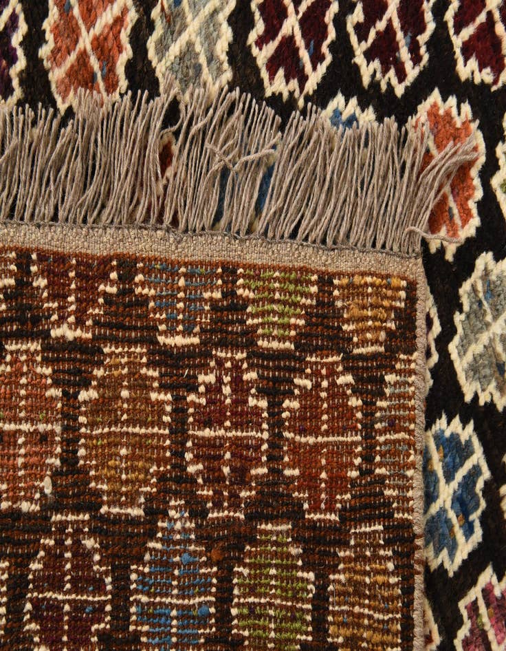 Detail image of  6' 2 x 9'  Hand Knotted Darya Wool Rug