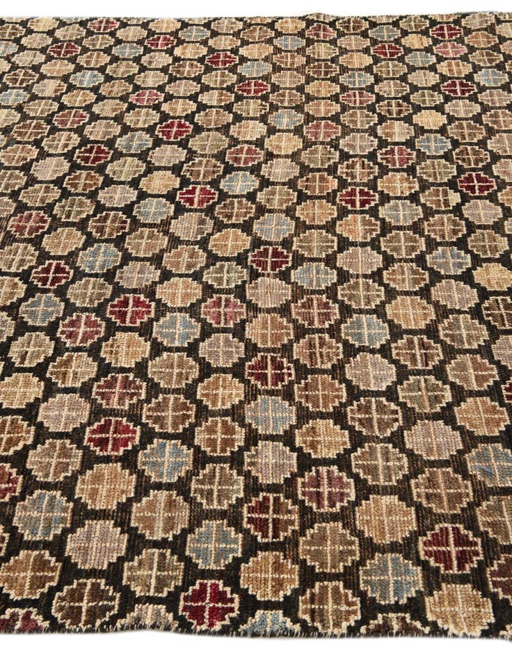 Detail image of  6' x 9' 1  Hand Knotted Darya Wool Rug