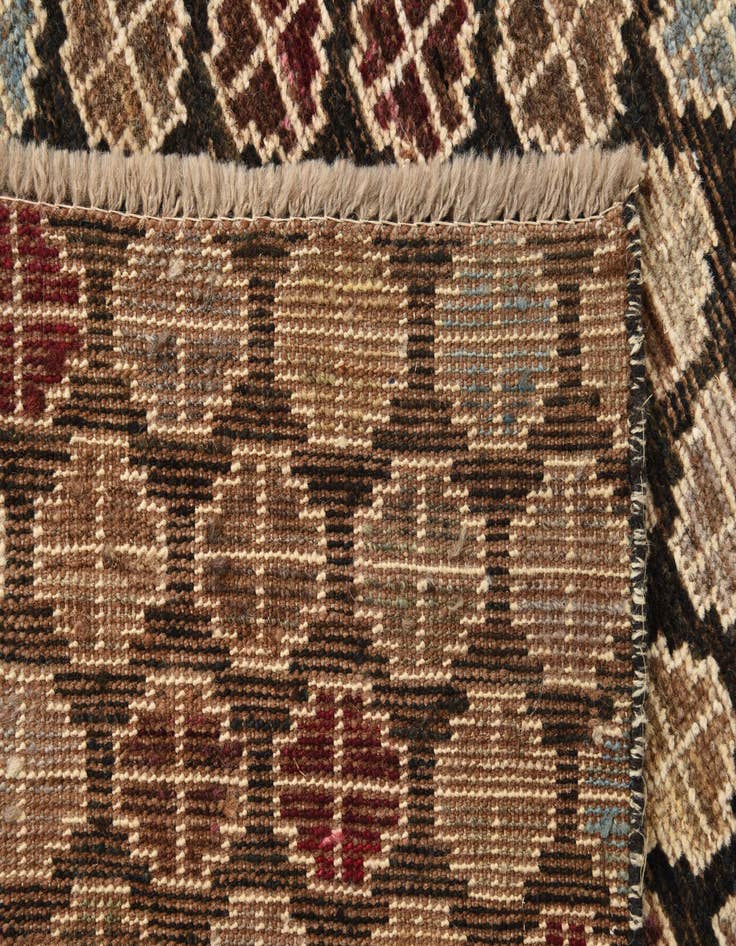 Detail image of  6' x 9' 1  Hand Knotted Darya Wool Rug