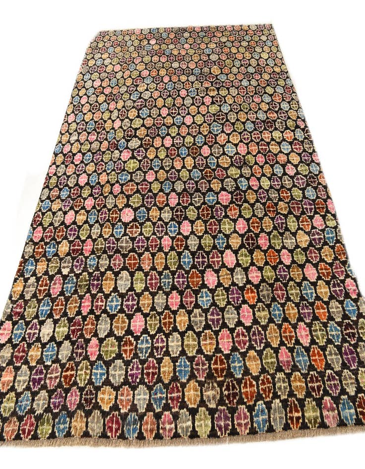 Detail image of  8' x 9' 10  Hand Knotted Darya Wool Rug