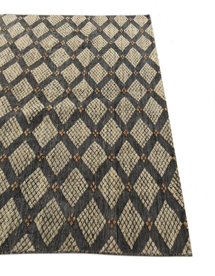 Detail image of  6' 6 x 10' 1  Hand Knotted Darya Wool Rug